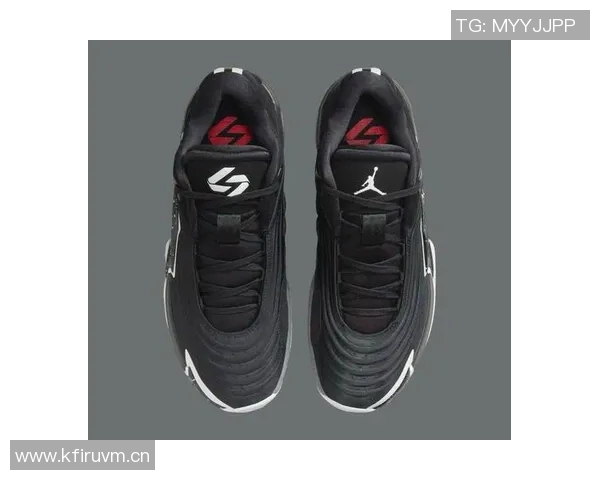 东契奇球鞋铭刻女儿名字感恩女儿是生命中最珍贵的礼物