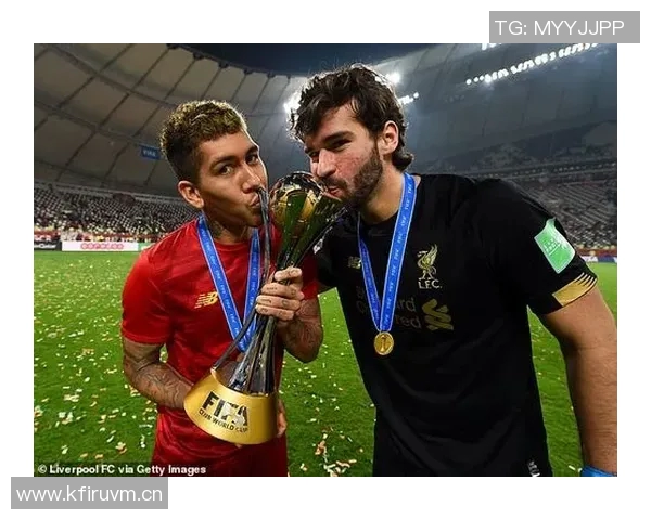 弗拉门戈球迷乘坐巴士发生翻车事故造成三人重伤 弗拉门戈球迷乘坐巴士发生翻车事故造成三人重伤