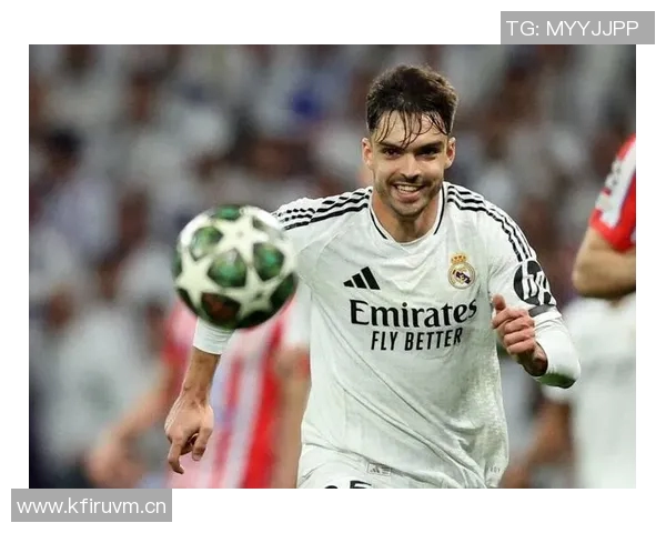 马卡报道皇马全力支持主帅阿隆索地位高于球员坚定执行其决策 马卡报道皇马全力支持主帅阿隆索地位高于球员坚定执行其决策