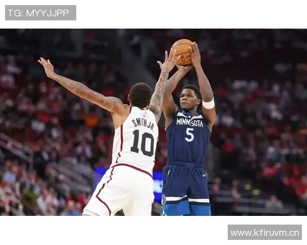 爱德华兹表现平平大胜无碍仅得13分4篮板3助攻2抢断