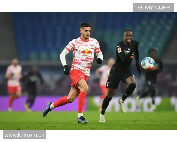 科曼谈德容恩缺席对球队进攻组织的影响与期待 科曼谈德容恩缺席对球队进攻组织的影响与期待