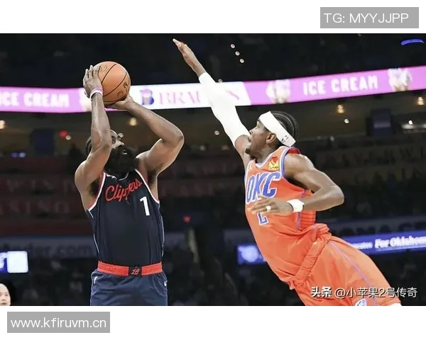 超强得分手本赛季总得分突破500分的球员亚历山大与马克西的精彩表现分析 超强得分手本赛季总得分突破500分的球员亚历山大与马克西的精彩表现分析