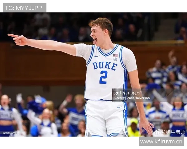 弗拉格三度刷新詹姆斯纪录成NBA历史最年轻球员展现非凡风采