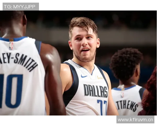 湖人球员动态分析东契奇重返一阵希望老詹小里未来迷雾艾顿拯救之战前景探讨