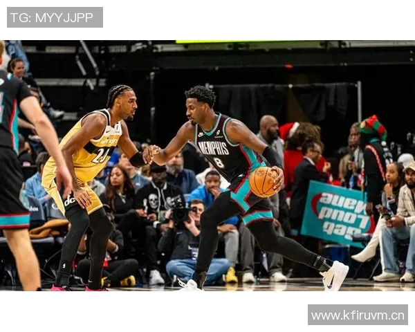 NBA赛事分析雷霆轻取灰熊勇士逆转魔术活塞战胜开拓者展现实力 NBA赛事分析雷霆轻取灰熊勇士逆转魔术活塞战胜开拓者展现实力