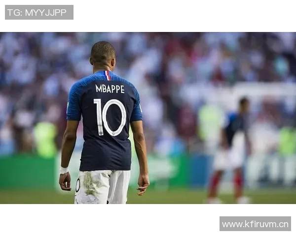 姆巴佩分享生活与比赛精彩瞬间展现轻松愉快的心情与状态